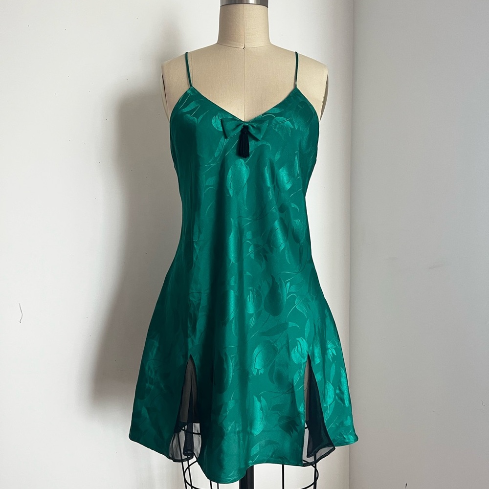 Victoria's Secret 90s/Y2k Vintage Mini Satin Slip Green Dress Size S